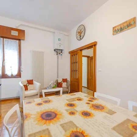 Tatiana Flat - 10 Minutes To Venice - Train Station - Free Parking *
