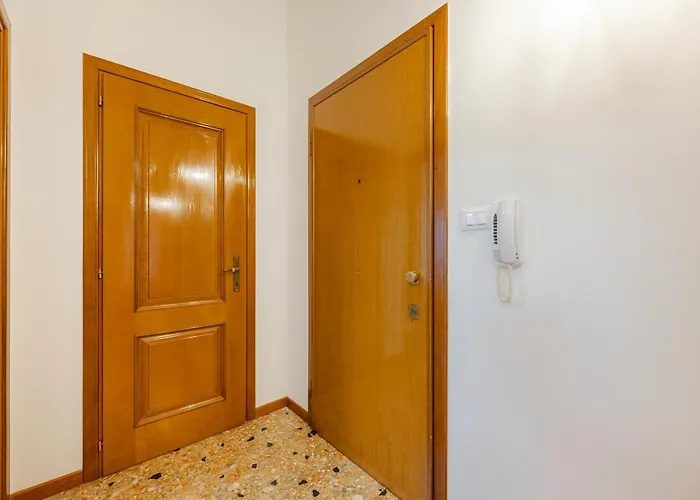 Tatiana Flat - 10 Minutes To Venice - Train Station - Free Parking Διαμέρισμα